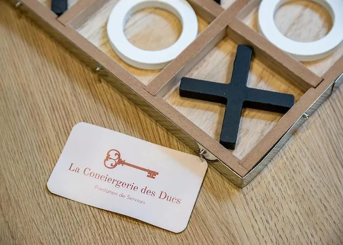 Le Loft Du Parvis : Spacieux, Central & Elegant.